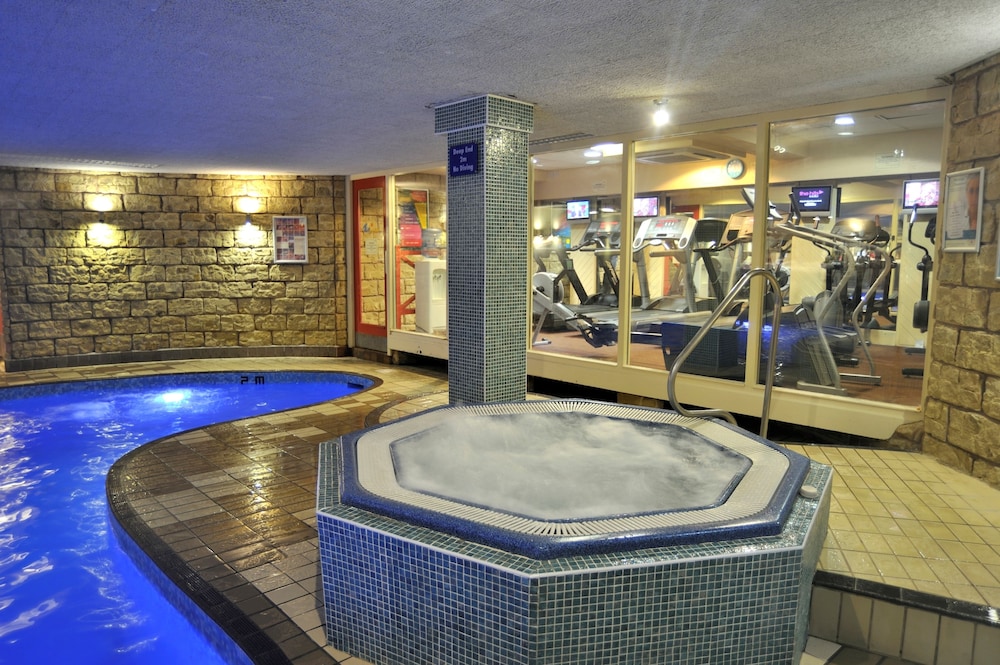 The Cliffs Hotel Blackpool 55/74