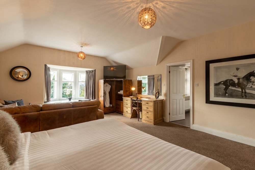 Lakes Hotel and Spa (ex The Burnside Hotel and Spa) 20/84