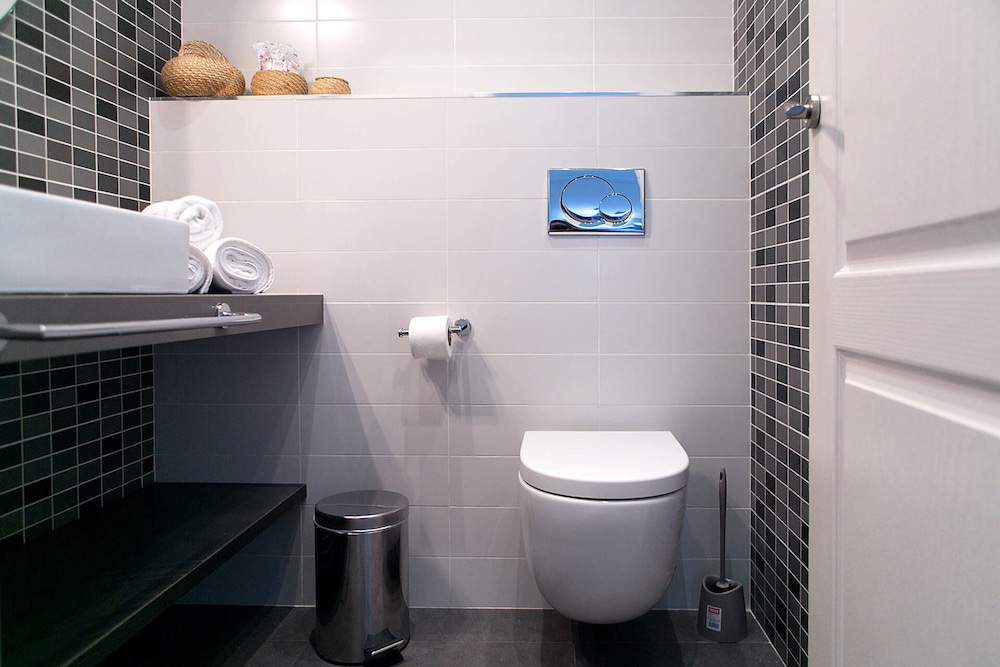 Blanc Guesthouse 50/50