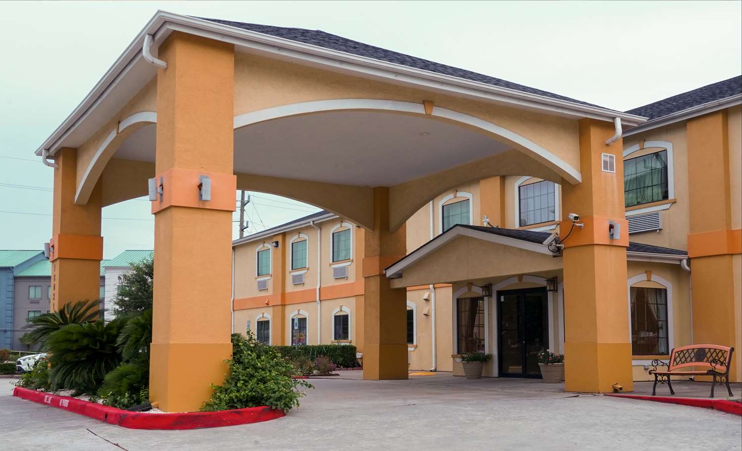 Americas Best Value Inn & Suites Bush Intl Airport 2/23