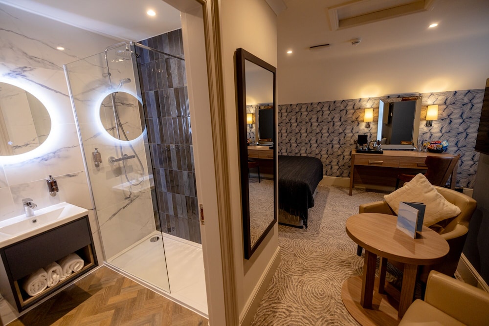 Brisbane House Hotel 16/43
