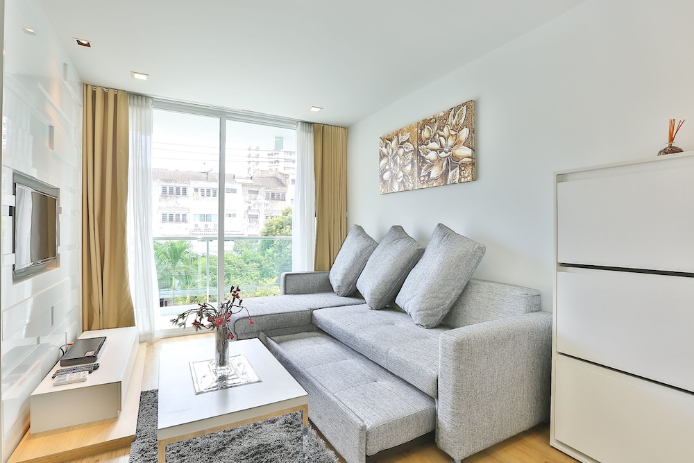 United Residence 28/50