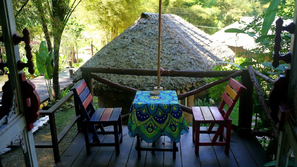 Pho Rak Nah Pai Hotel 43/48