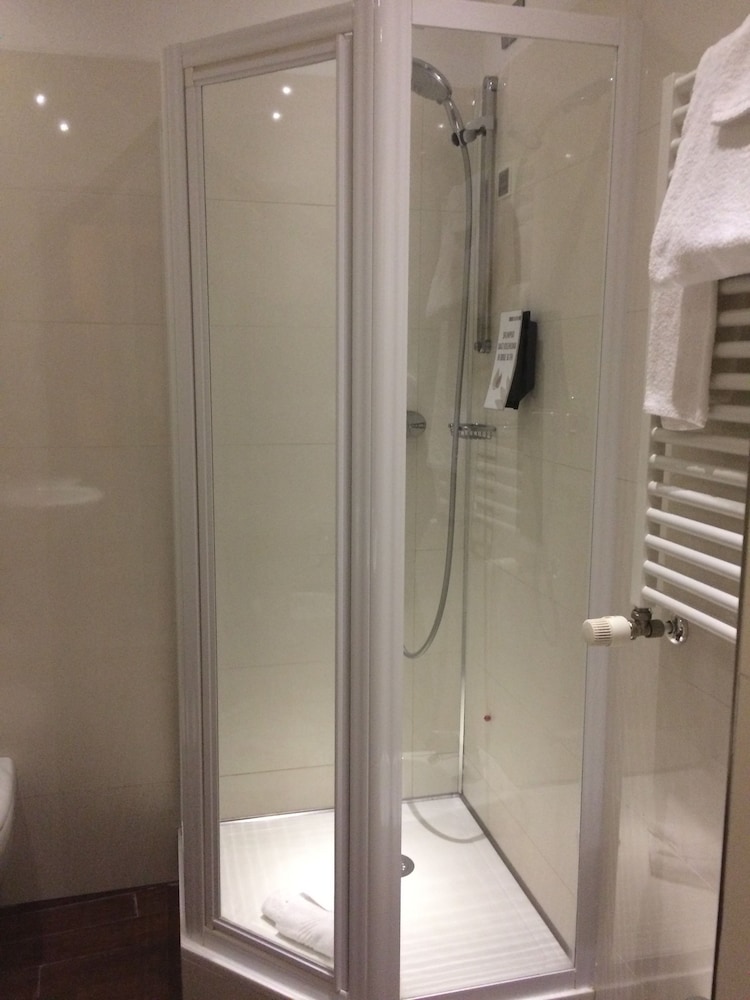 Best Western Plus City Hotel 18/48