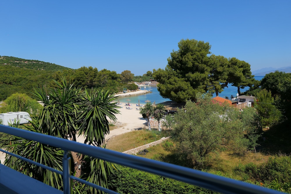 VILA PARK BUJARI 30/50