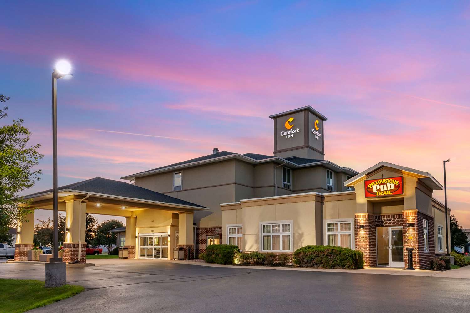 Comfort Inn Plover 5/25
