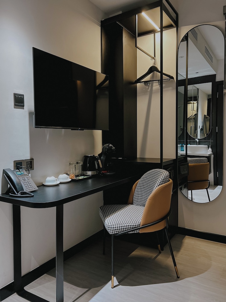 The Concept Hotel HCMC - District 1 23/25