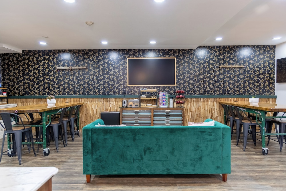 The Fold Hotels Steamboat Springs 55/65