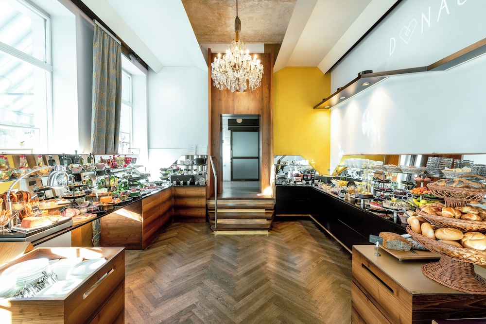 Boutique Hotel Donauwalzer 56/76