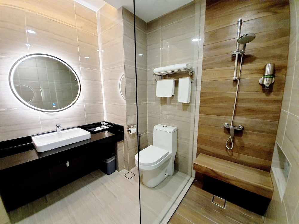 Pacific Regency Beach Resort Port Dickson 45/48