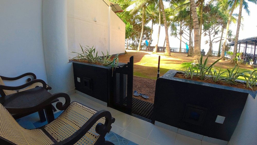 Dalawella Beach Resort 29/51