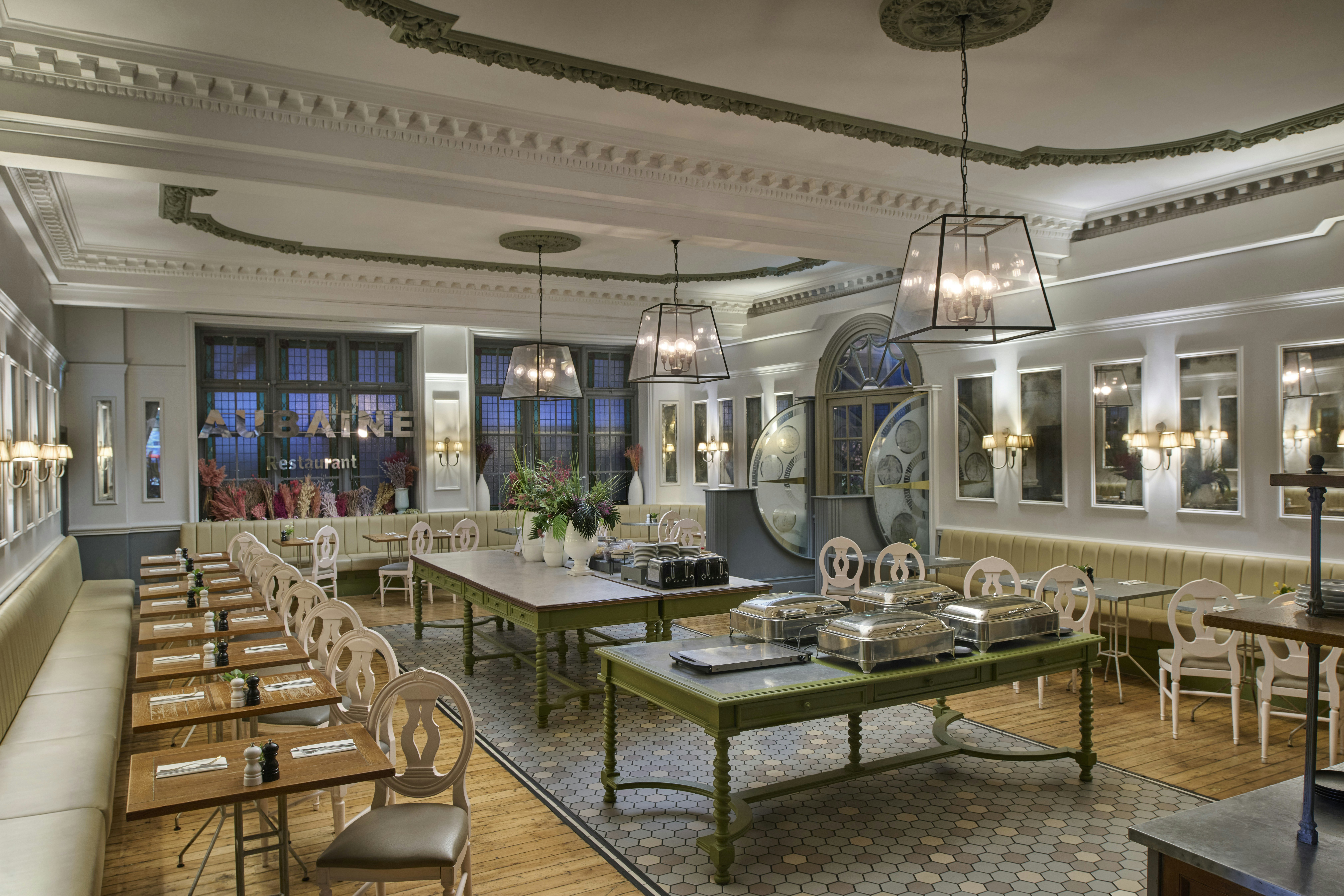 HILTON LONDON HYDE PARK 35/46