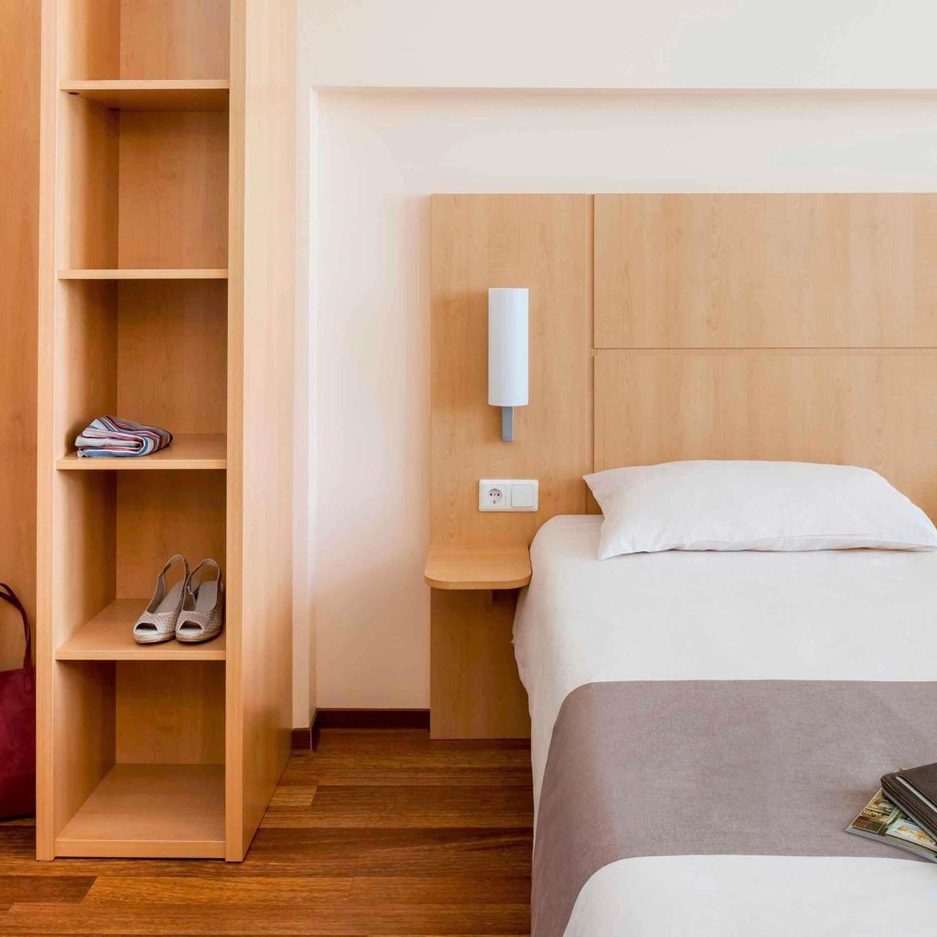 غرفة بسريرين منفصلين، Ibis Berlin City Sud 5/8
