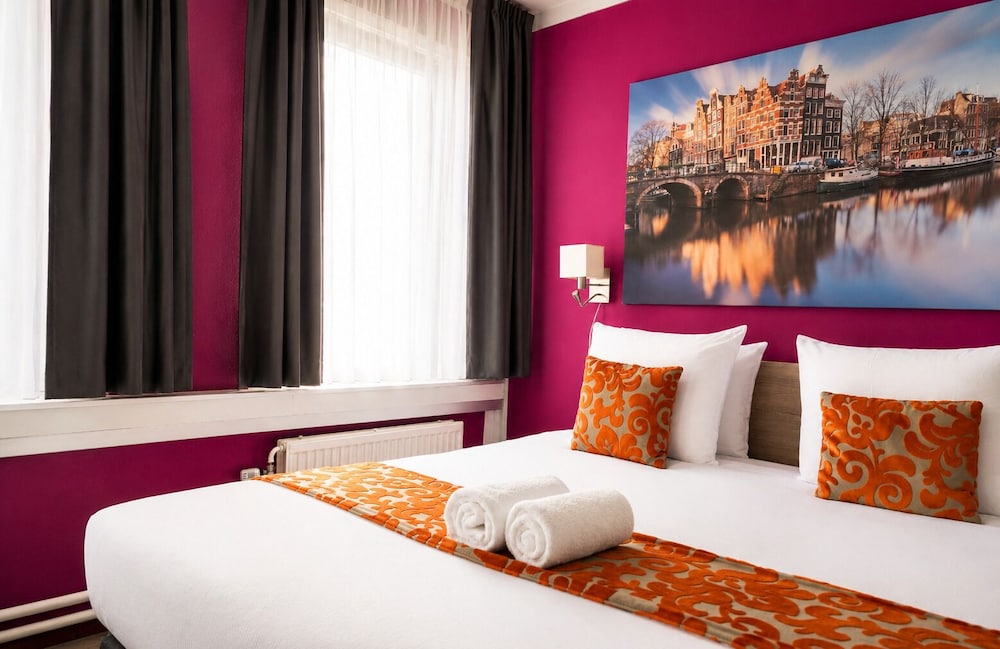 غرفة بسرير كينج، Amsterdam Teleport Hotel 3/8