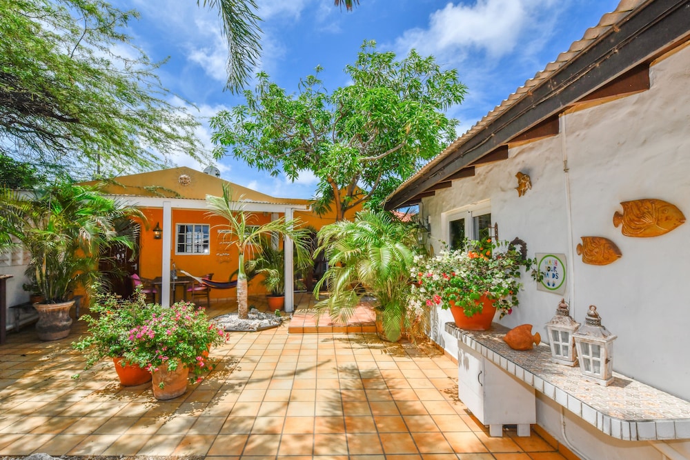 Brisas Studio Apartments - Adults Only 8/50