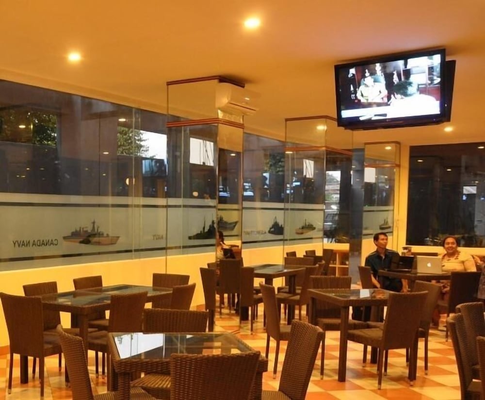 Dermaga Keluarga Hotel 13/16