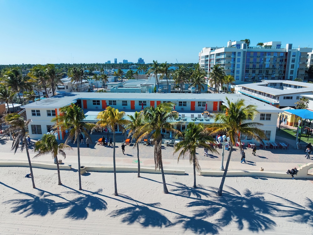 La Terrace Oceanfront 42/50