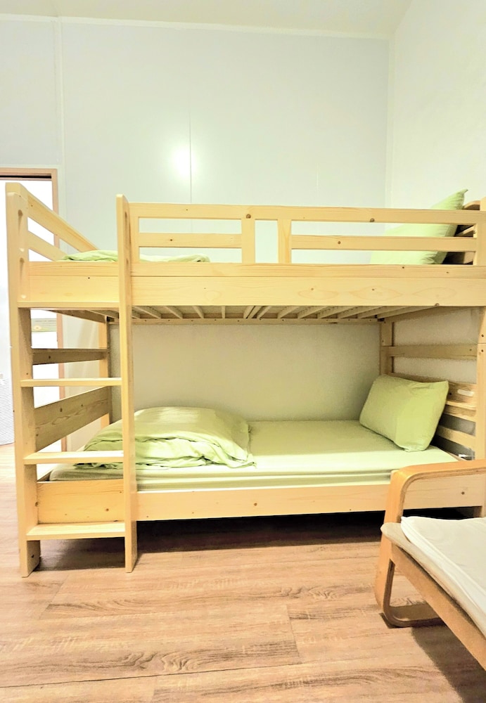 T-Life Hostel 20/50
