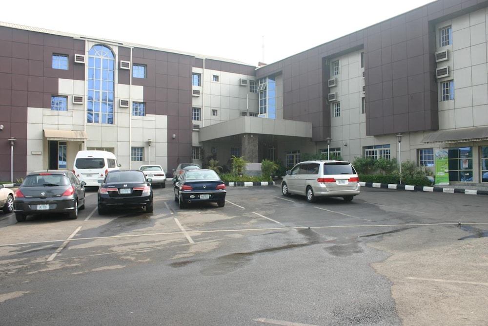 Petrus Hotels Royale 42/50