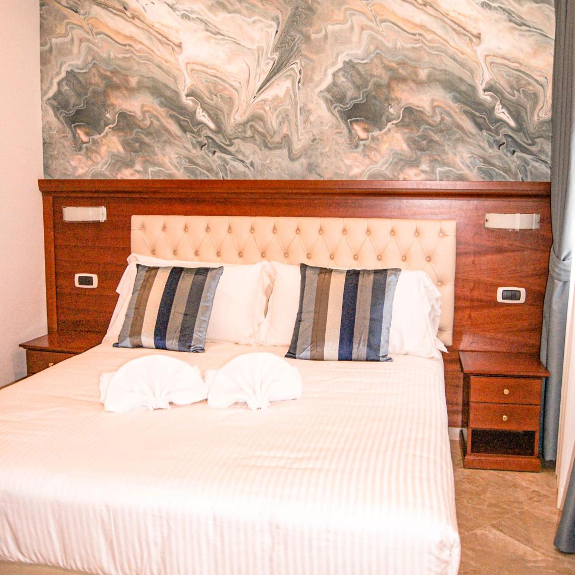 جناح بسرير فردي، Esposizione Luxury Rome 4/10