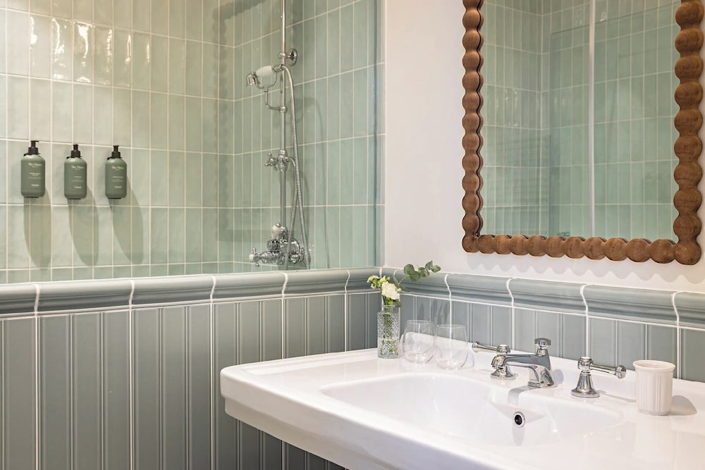 Hotel Spa La Cueillette 47/50
