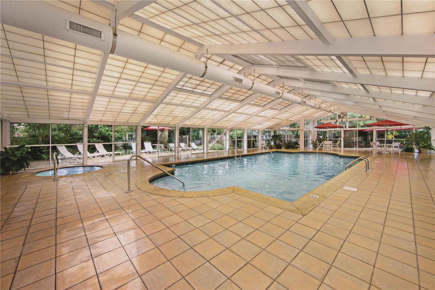 La Quinta Inn Suites Pigeon Forge 34/64