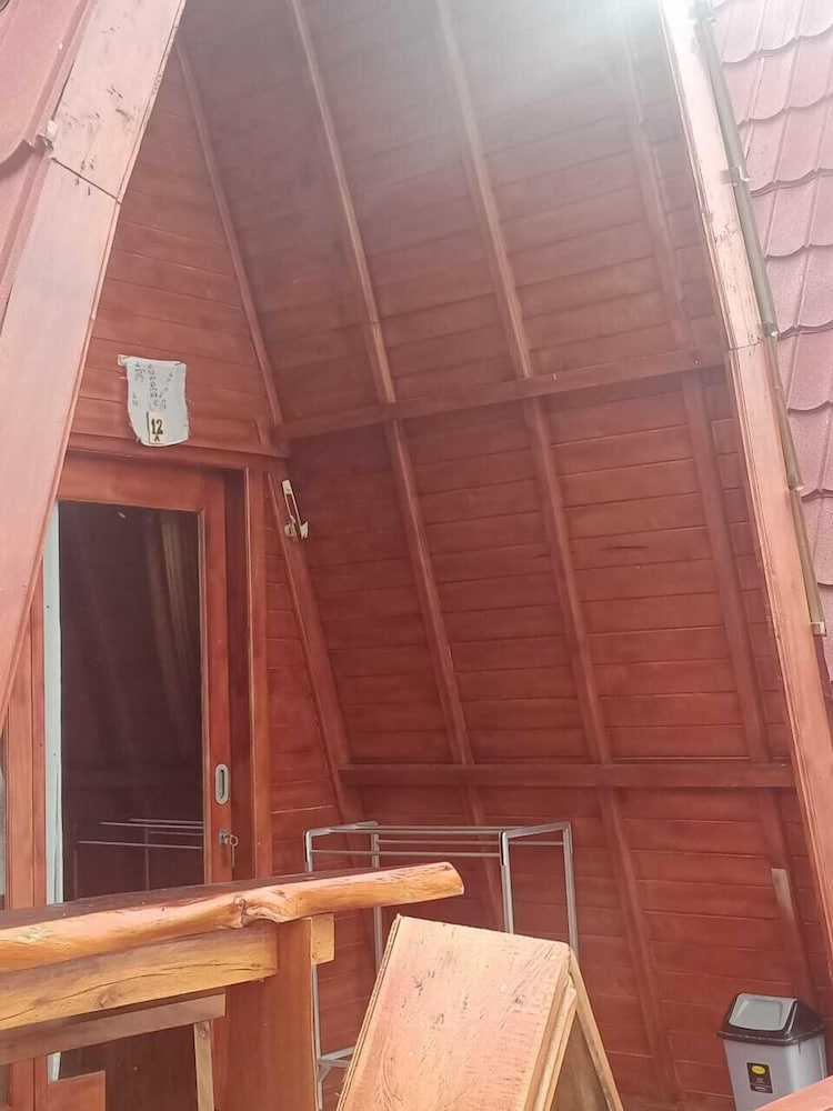 Astradana Hotel Restaurant 25/40