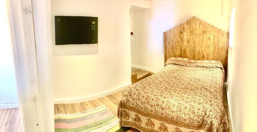 Westbank Hotel - Guest House 37/50