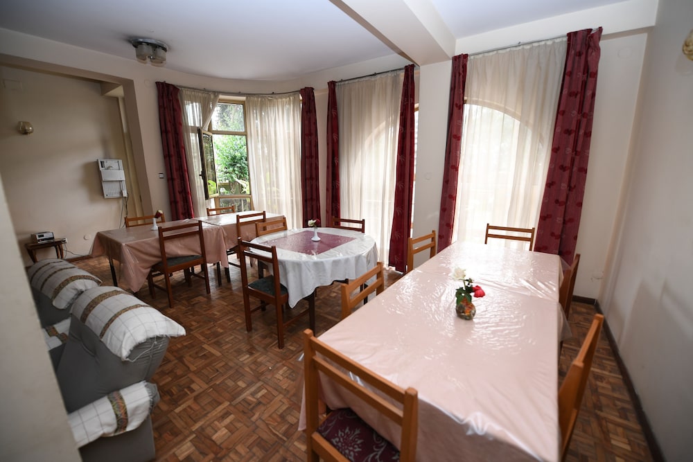 Weygoss Guest House 9/17