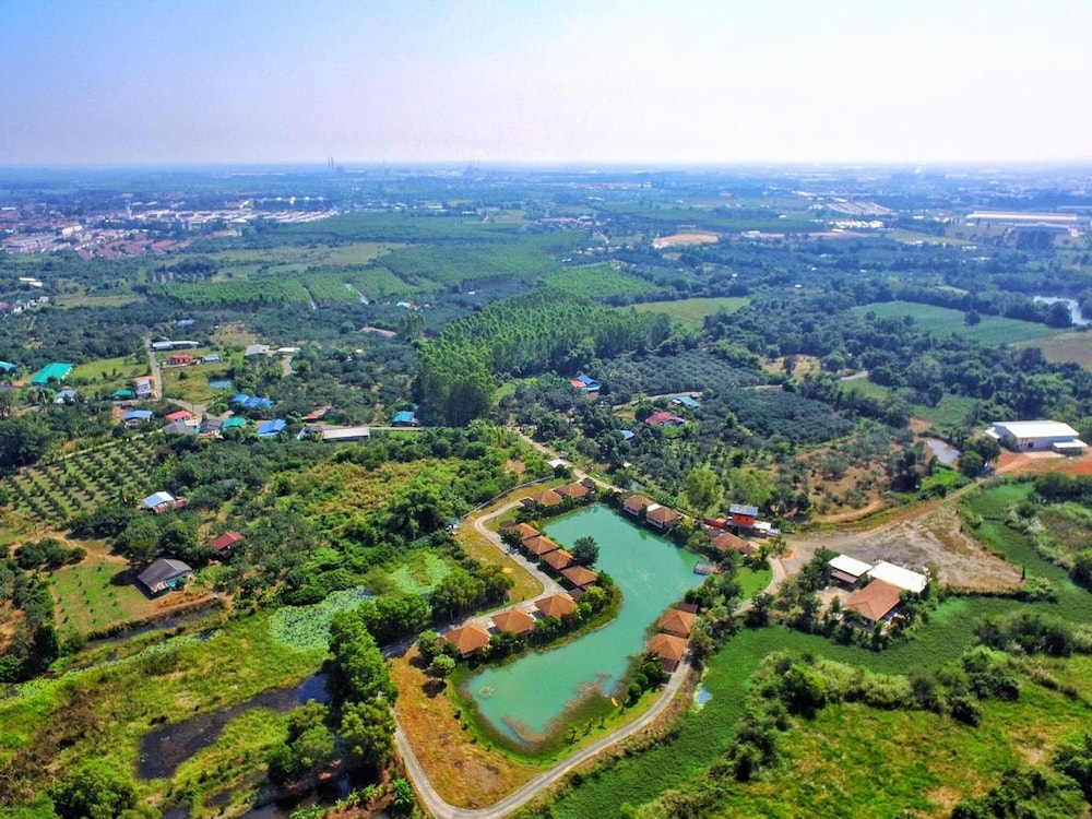Pirom Lake And Resort 35/50
