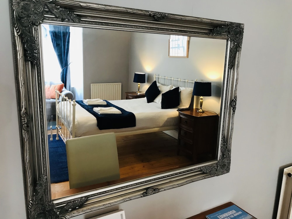 Ardenlee Guest House 24/69