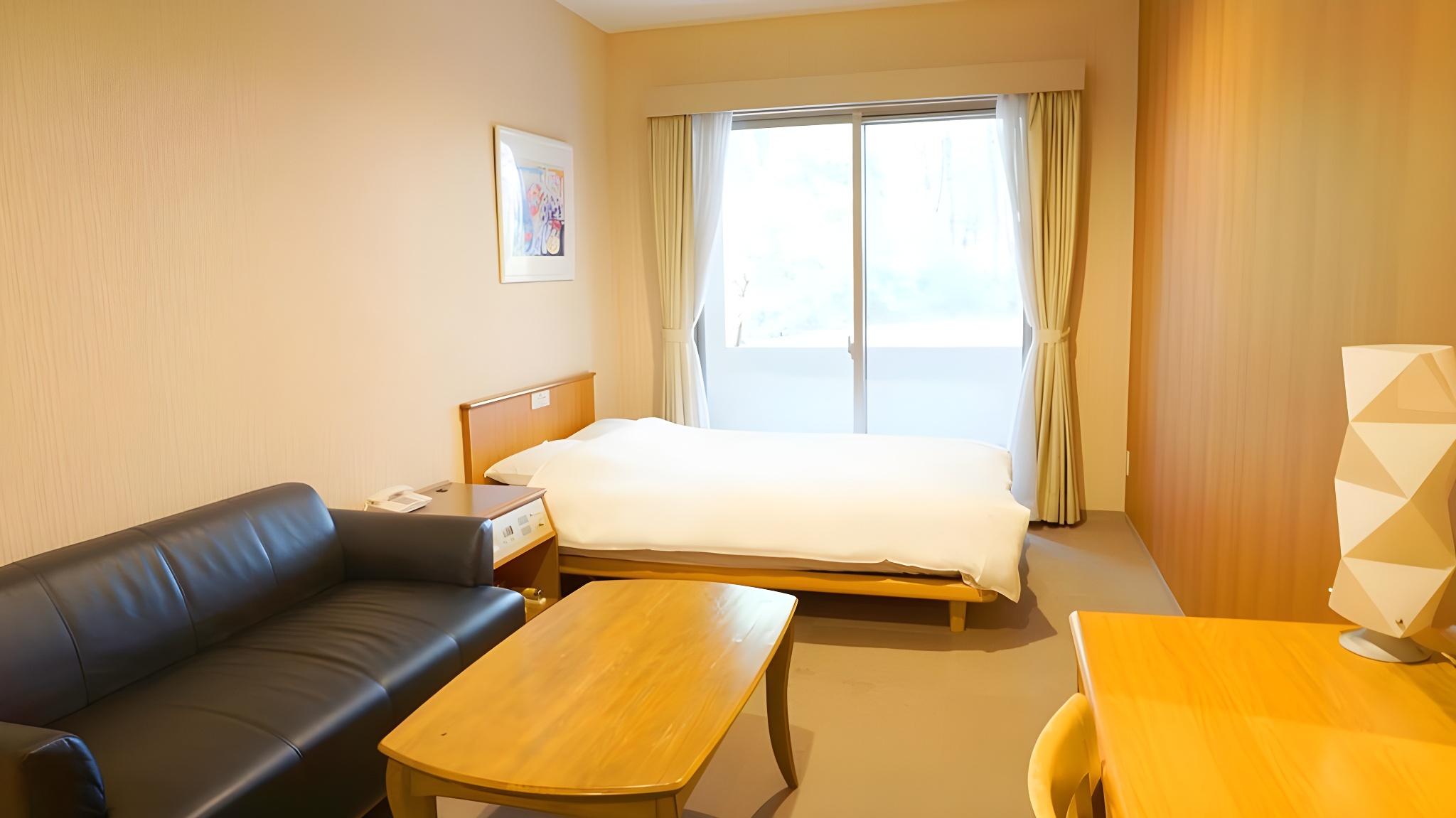 1 Bedroom, Compact, Apartment, Smoking