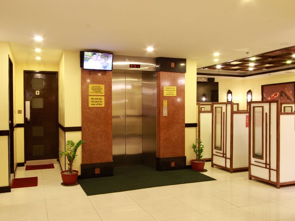 Hotel Sogo Avenida 7/35