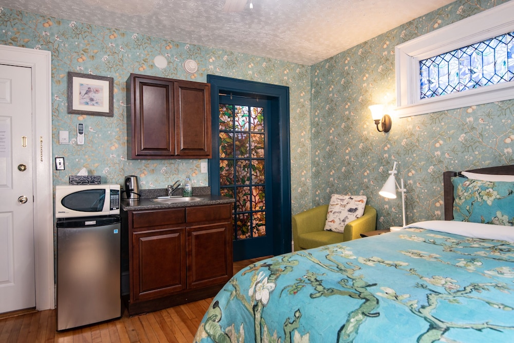 Prince Street Suites 19/50