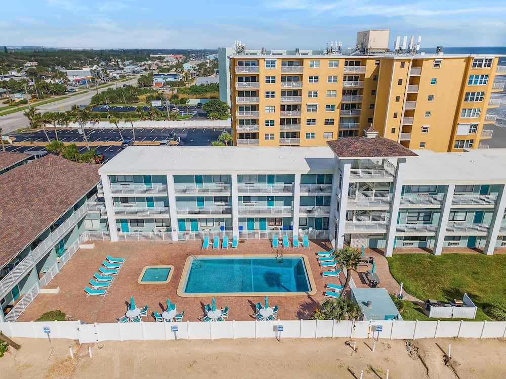 Coastal Waters Inn 3/74
