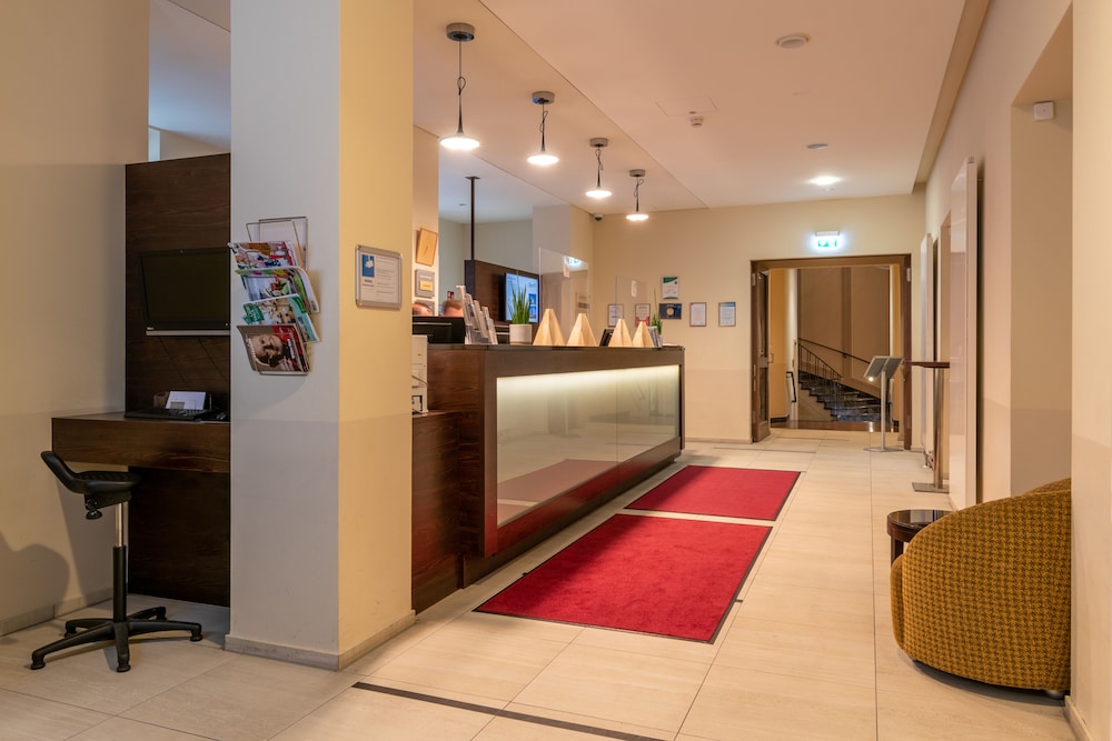 STAR INN HOTEL PREMIUM DRESDEN IM HAUS ALTMARKT, BY QUALITY(Formerly Star Inn Hotel Premium Dresden 11/38
