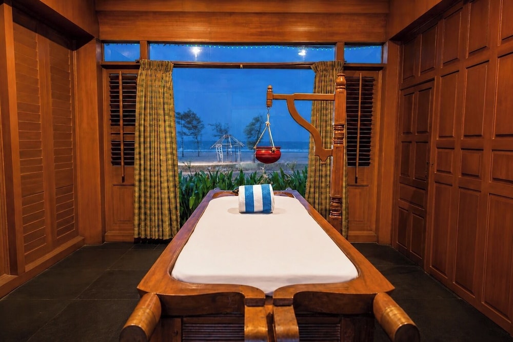 CHARIOT BEACH RESORT 22/50