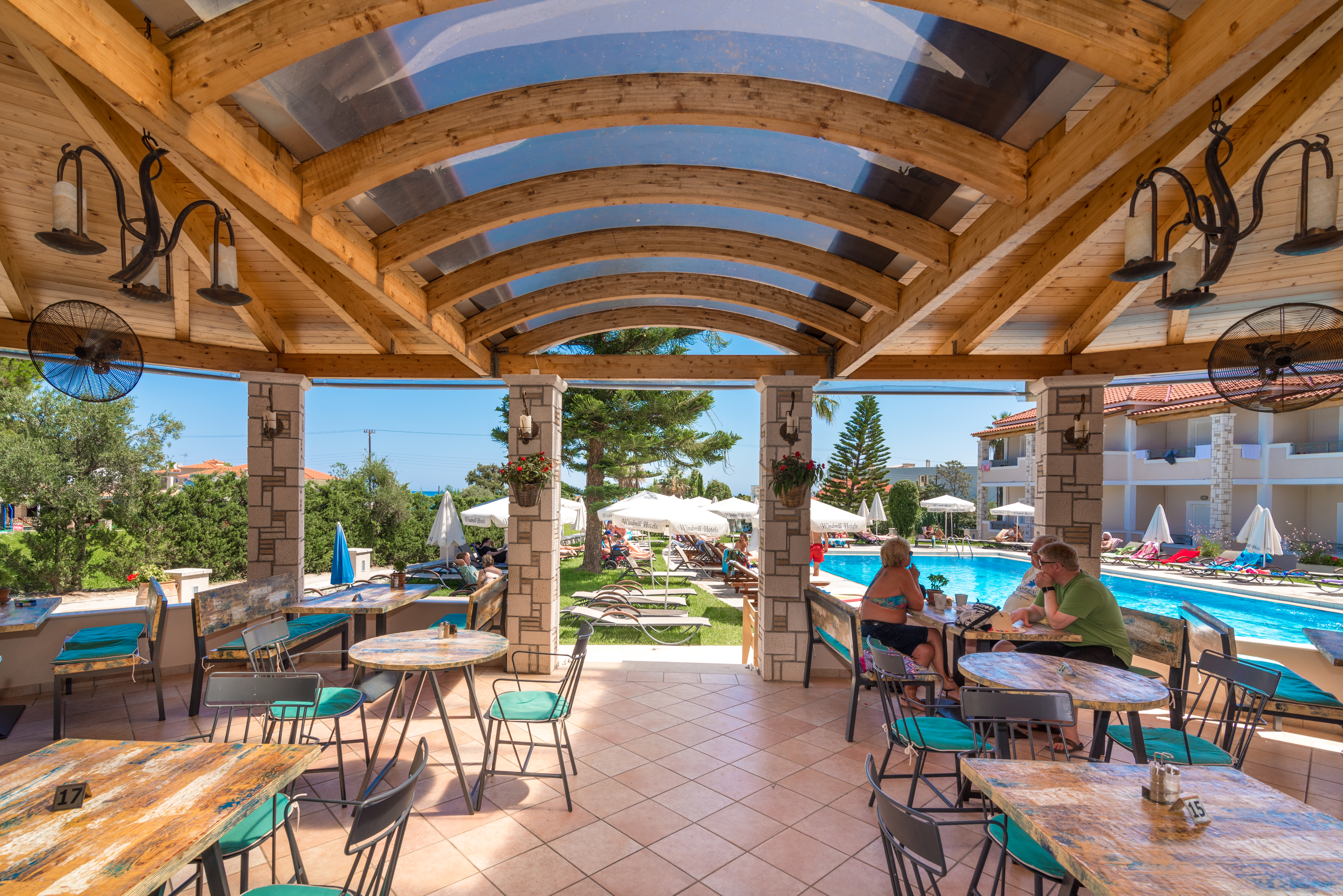 Windmill Hotel 29/41