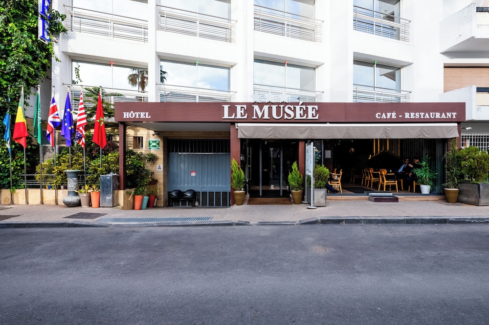 Hotel Le Musee 41/48