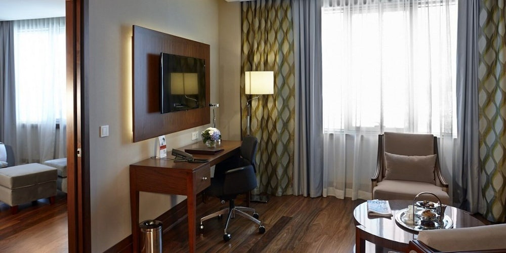 Crowne Plaza Istanbul Oryapark 58/76
