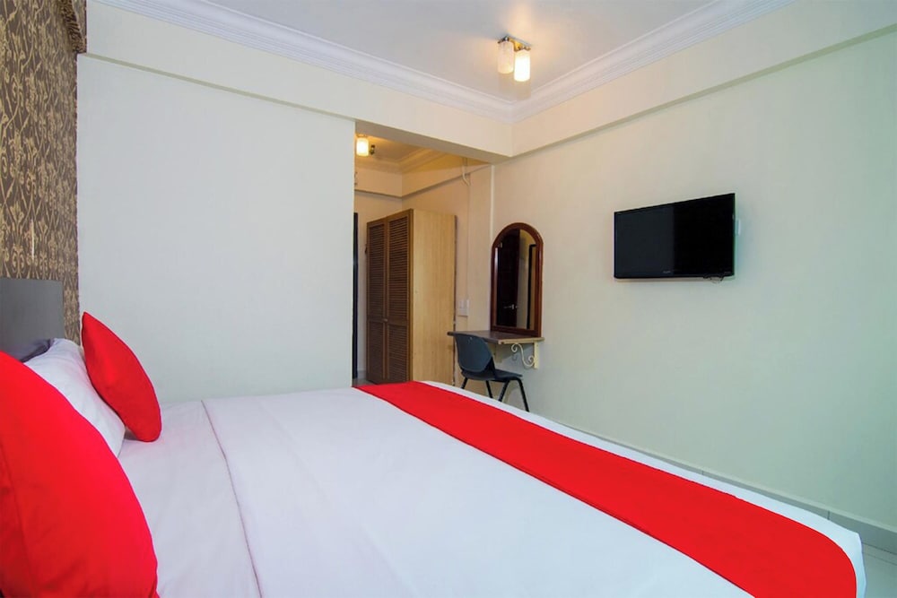 OYO 528 Andaman Sea Hotel 28/41