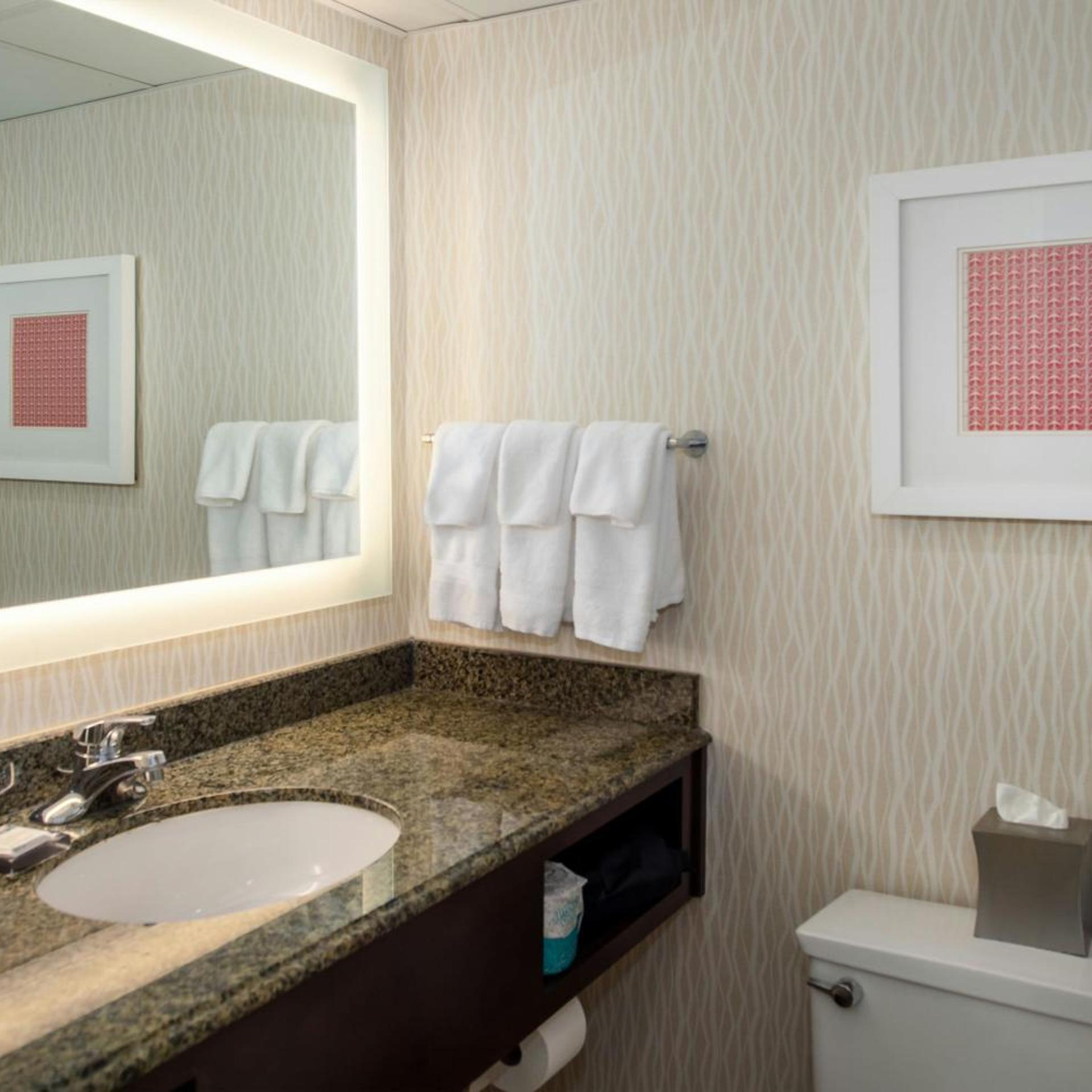 غرفة قياسية بسريرين مزدوجين، Marriott St. Louis Airport 10/10