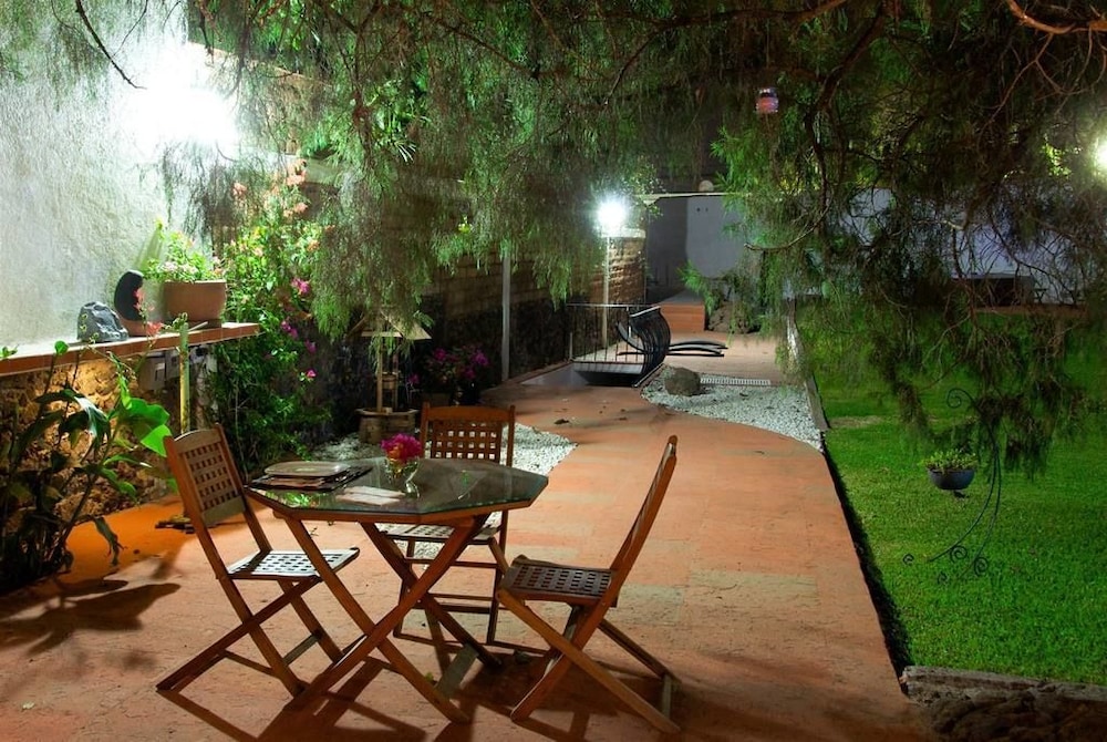 Colibri Hotel B&B 33/39