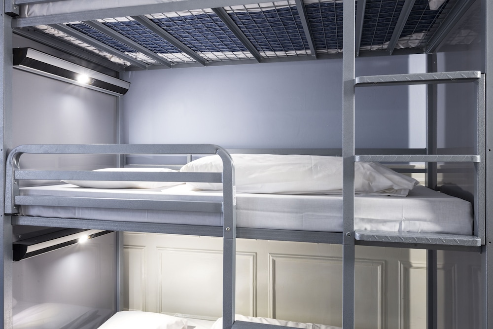 Astor Kensington Hostel 27/29