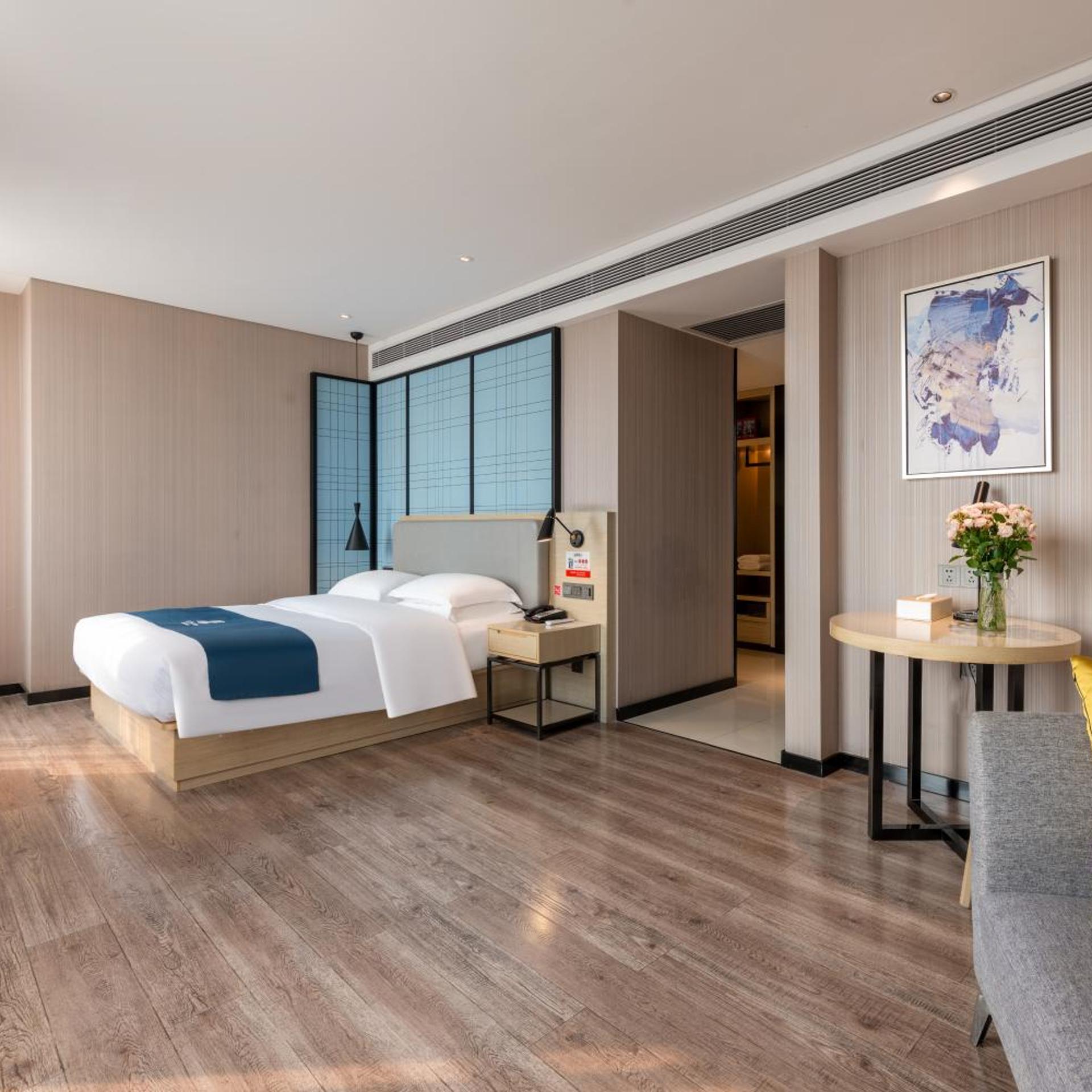 Echarm Hotel( Guangzhou Jiahe Wanggang Metro Station) 11/23