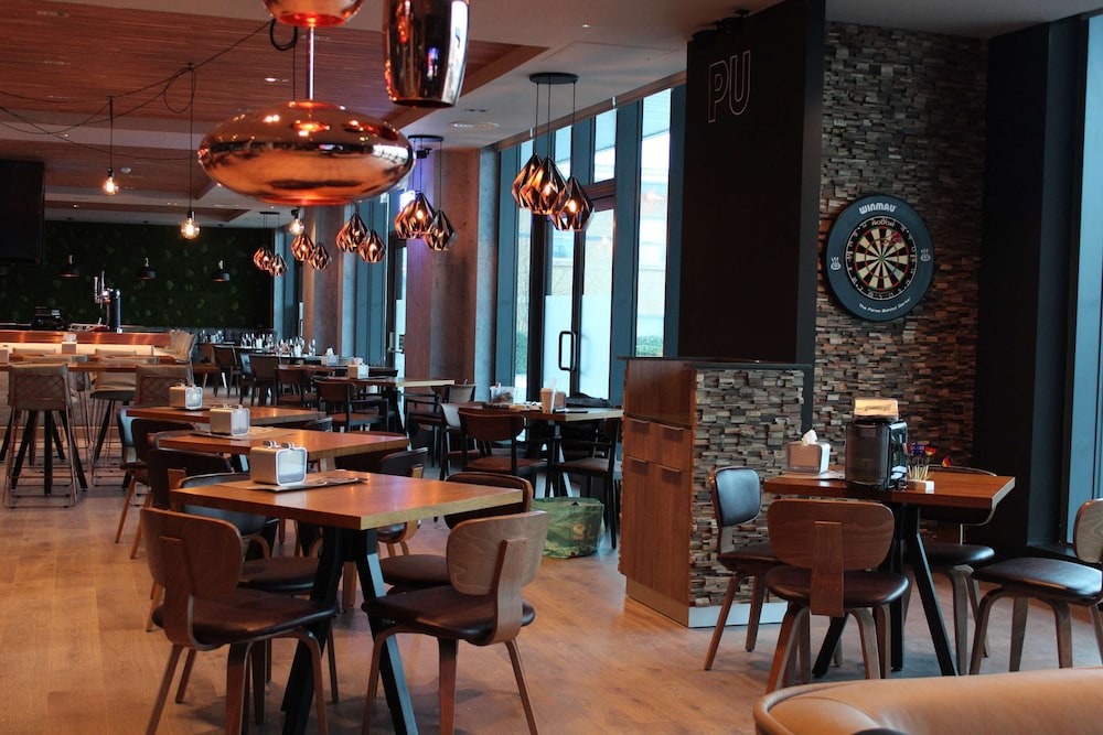 Village Hotel Leeds South 37/63