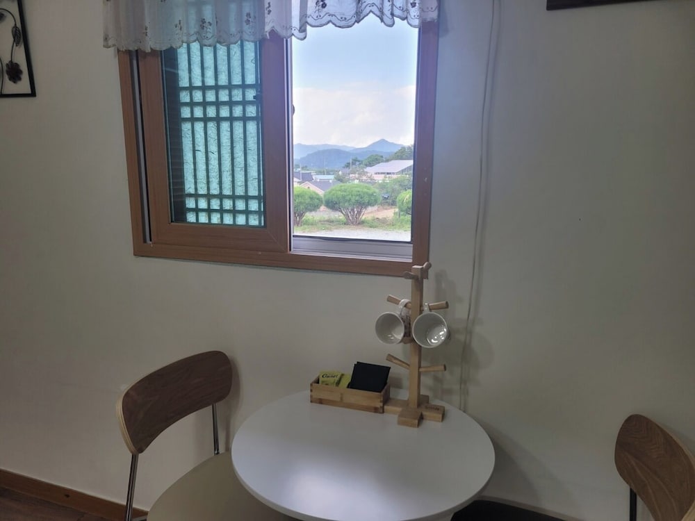 Gyeongju West Namsan Hanok Pension 49/50