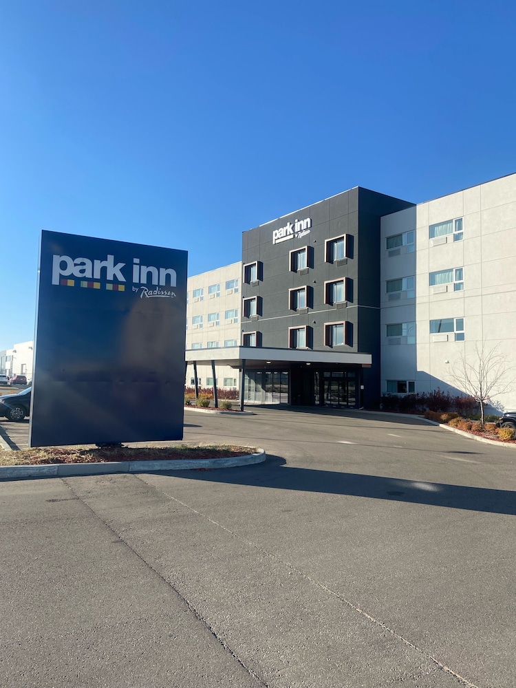 Park Inn By Radisson Edmonton Airport 1/60