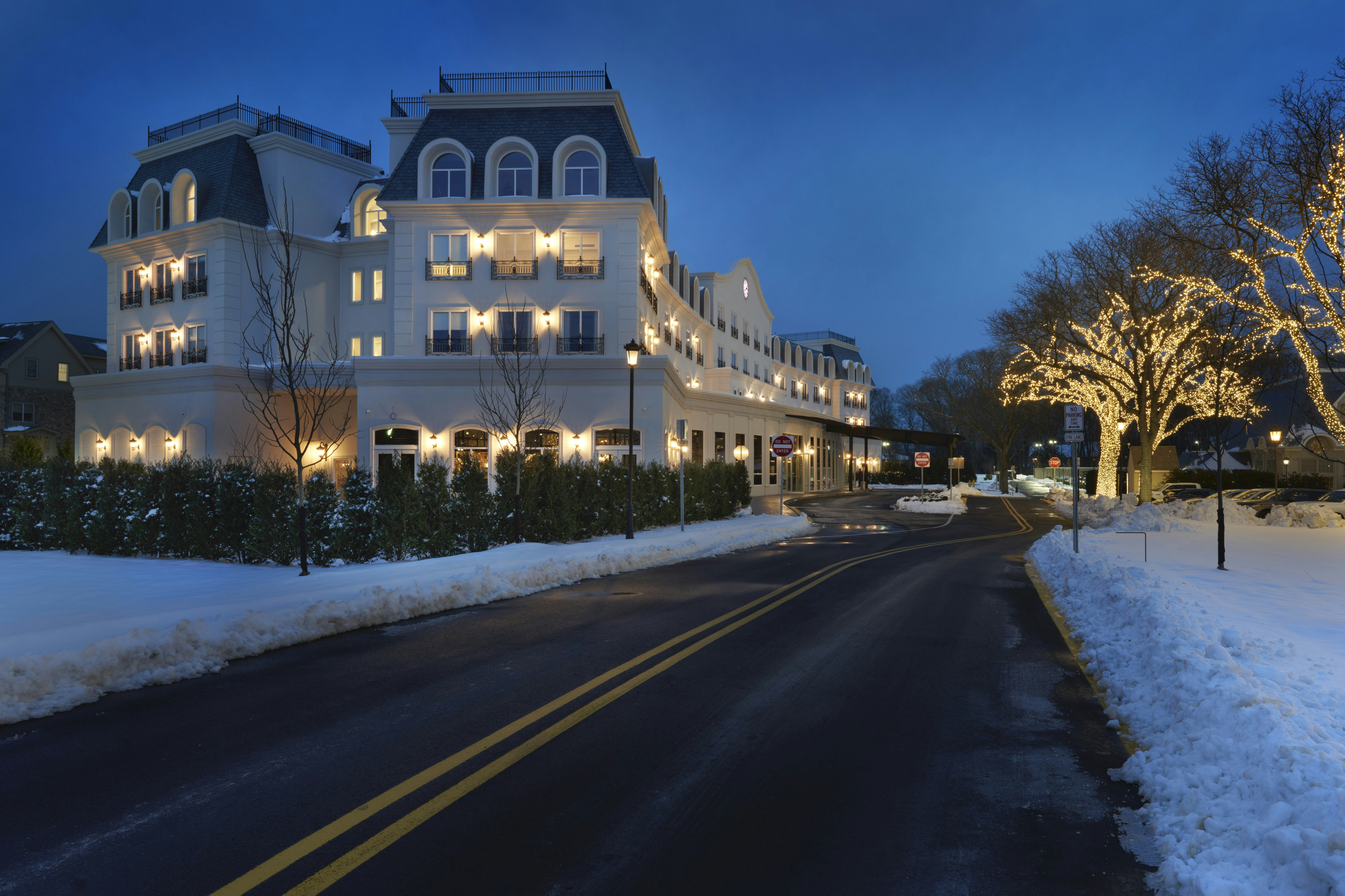 Chateau Grande Hotel 1/11