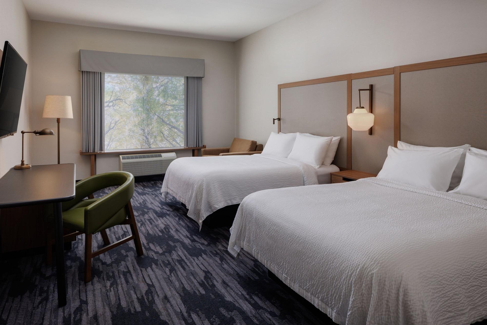 Room, Multiple Beds